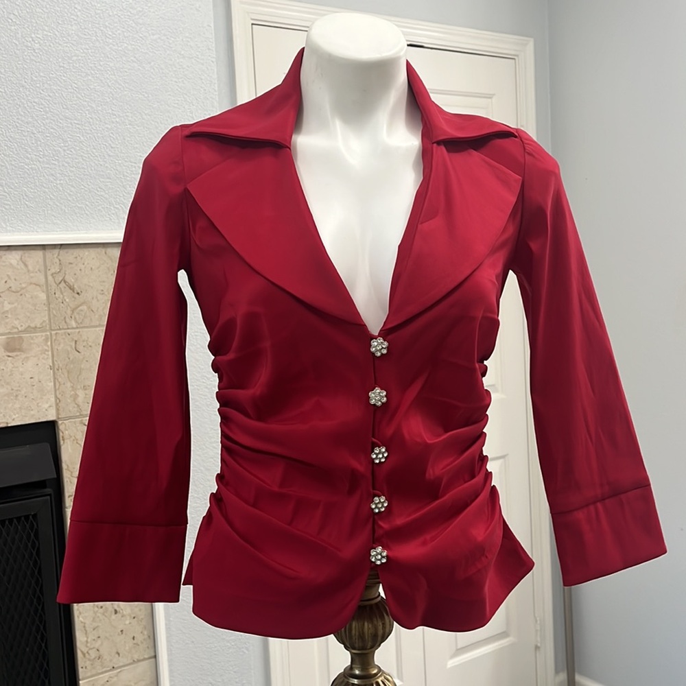Tadashi Collection Women’s Red pleated Blazer Size 6
